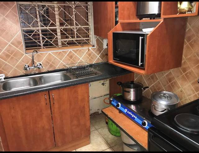 3 BEDROOM APARTMENT FOR SALE IN CORONATIONVILLE